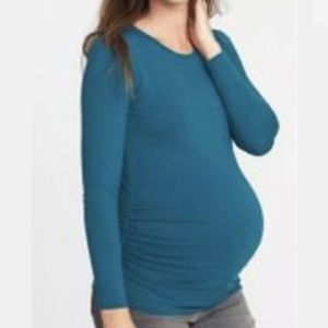Old Navy Maternity Fitted Crew-Neck Tee (XS)